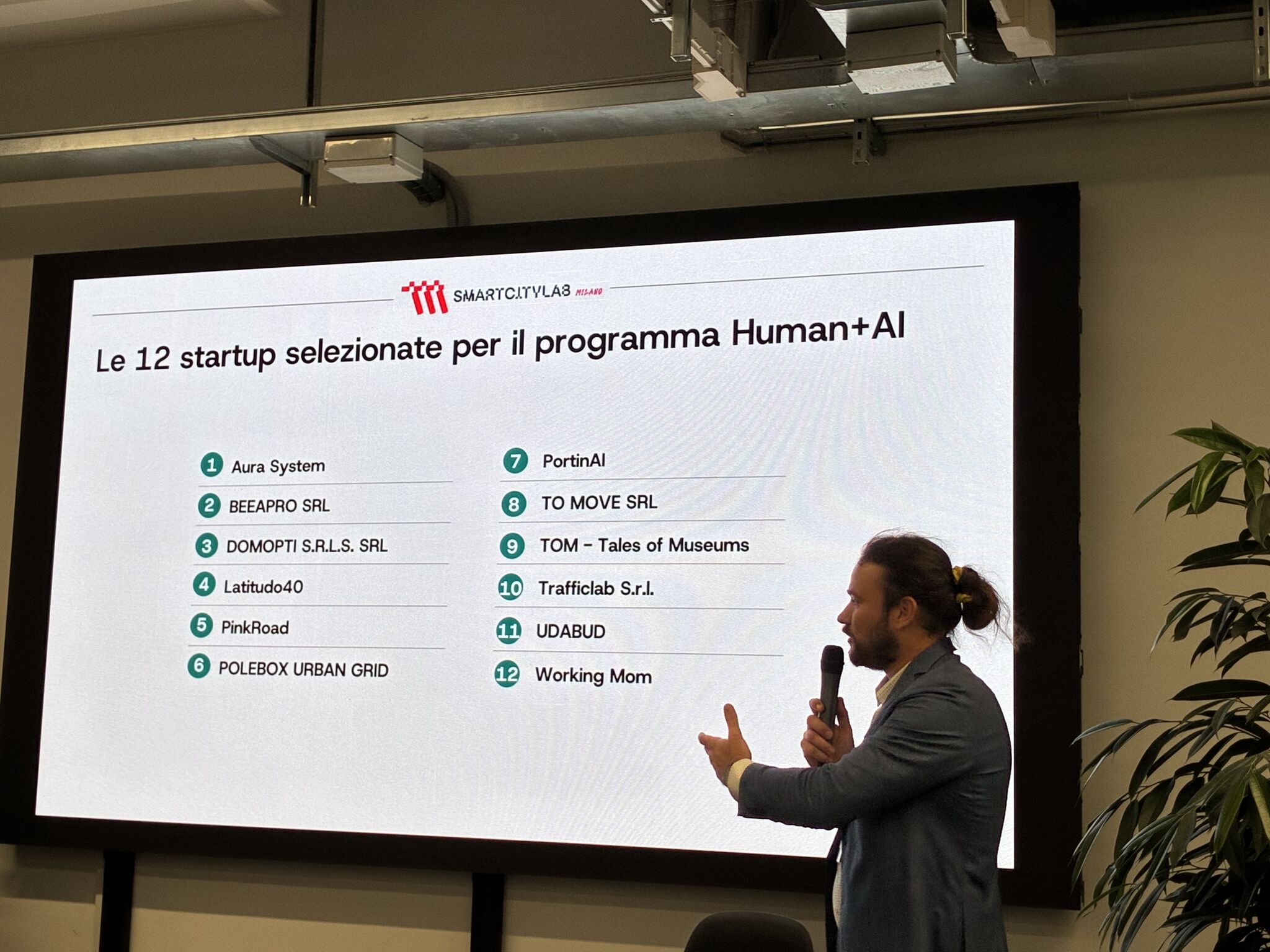 Scopri di più sull'articolo Quando l’AI entra nella cultura, accelerare significa governare